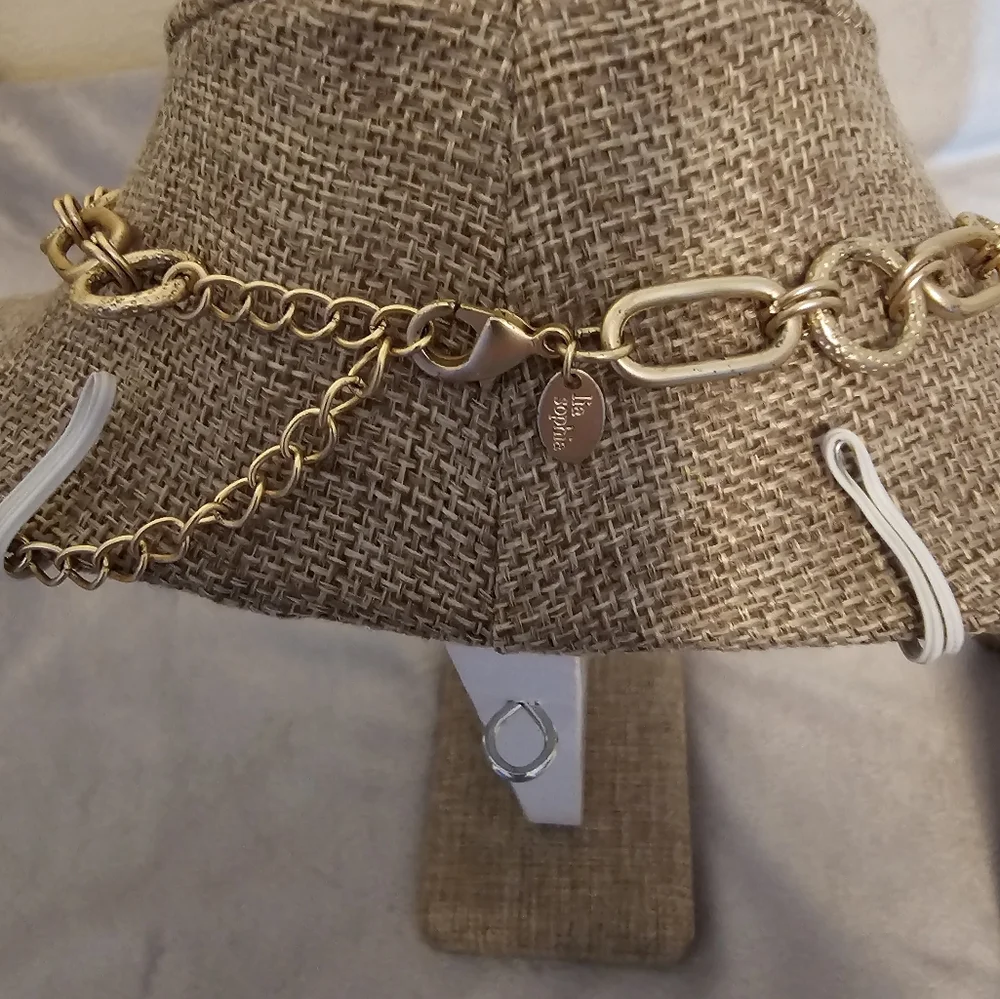 2 Lia Sophia Necklaces - Picture 4 of 5